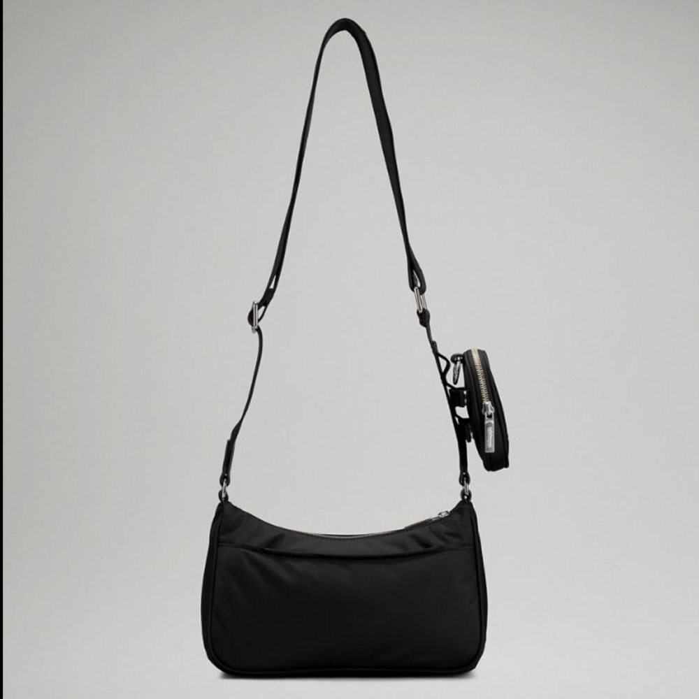 New! NWT! Rare! Lululemon Crossbody with Nano Pouch 2L W/Proof of Purchase - Picture 4 of 17